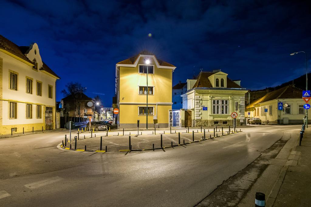 布拉索夫 French Boutique酒店 外观 照片